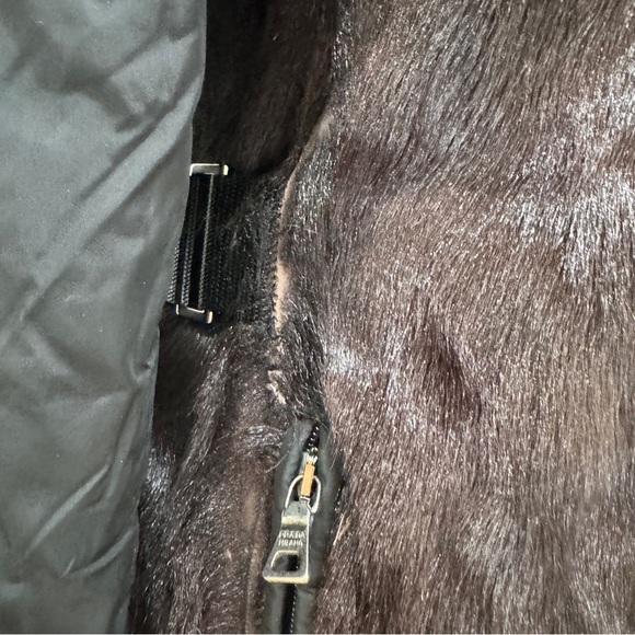 Prada genuine fur coat  with detachable sleeves Y2K - Picture 13 of 16